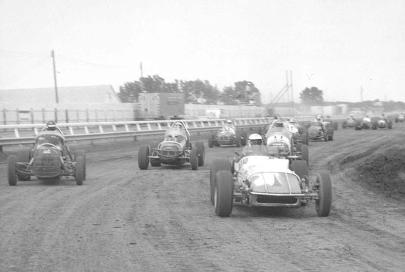 IMCA sprints in Lincoln NE: Joe Saldana (R) & Jerry 